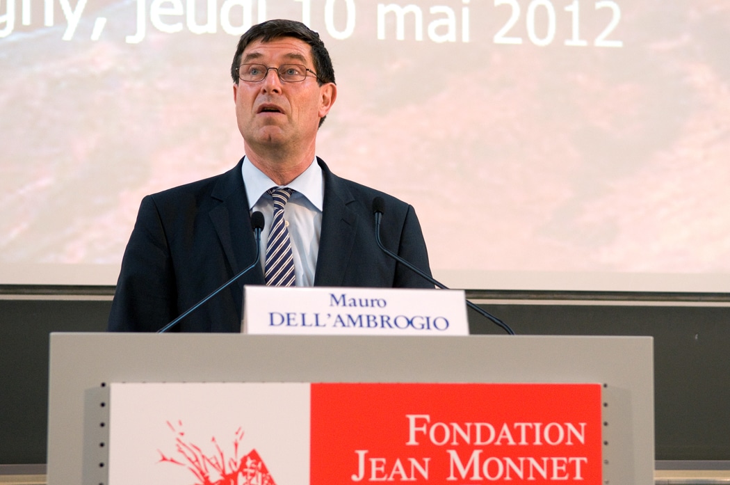 Enjeux planétaires et outil spatial (2012)