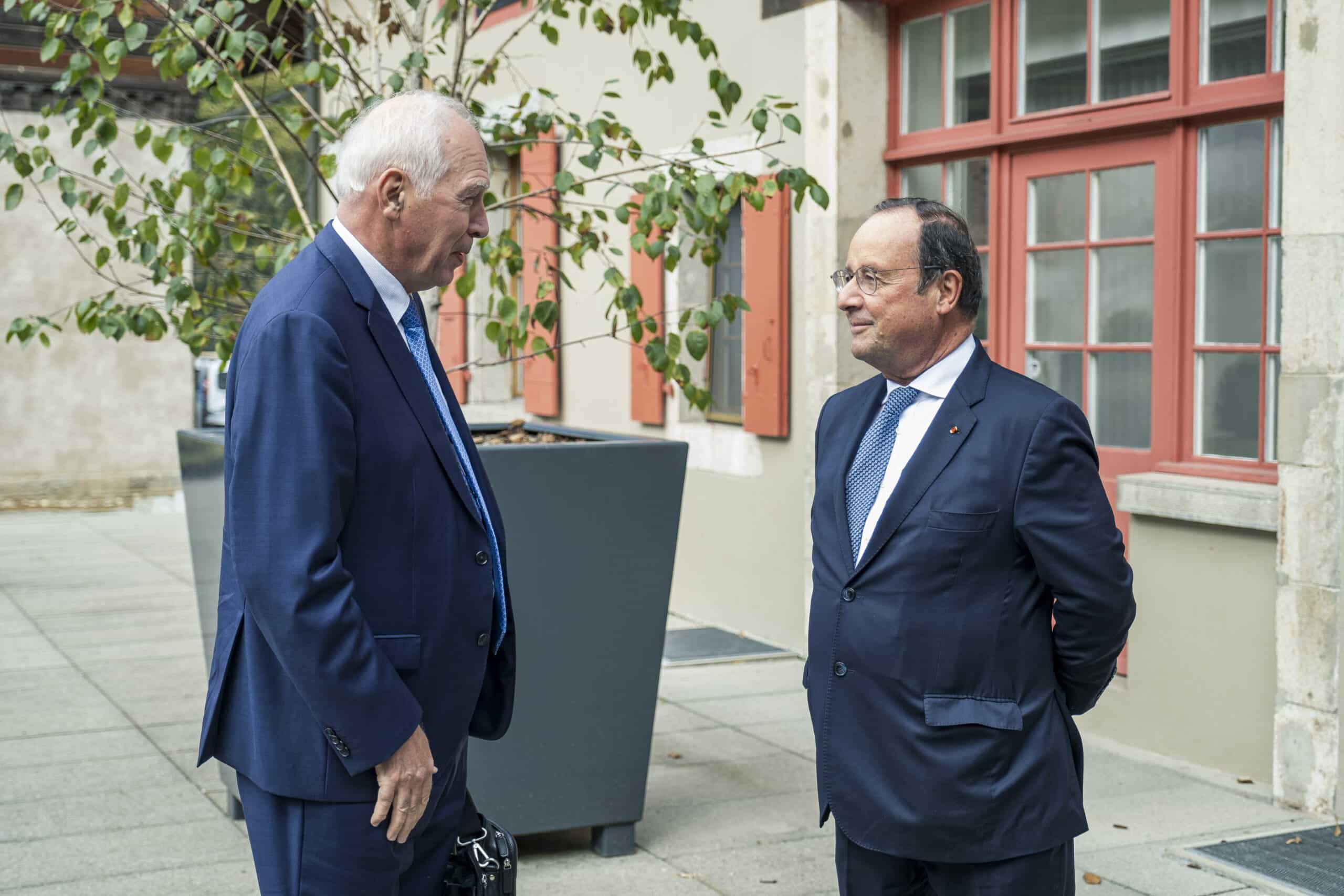 M. Calmy-Rey et F. Hollande (2021)