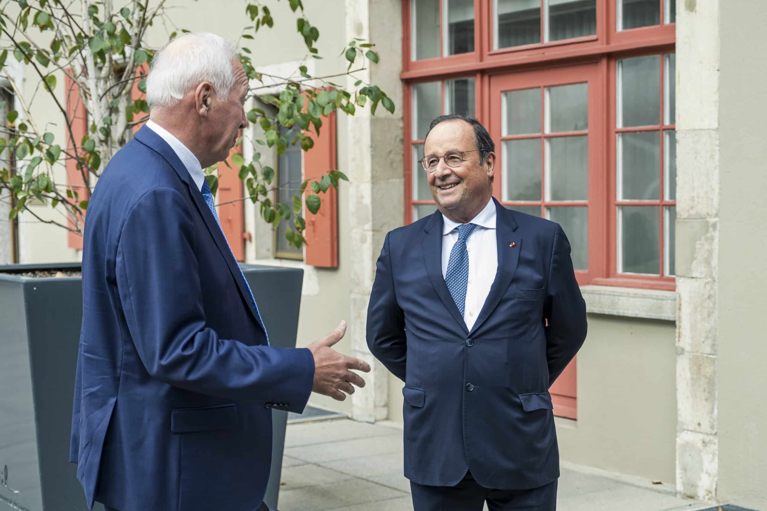 M. Calmy-Rey et F. Hollande (2021)