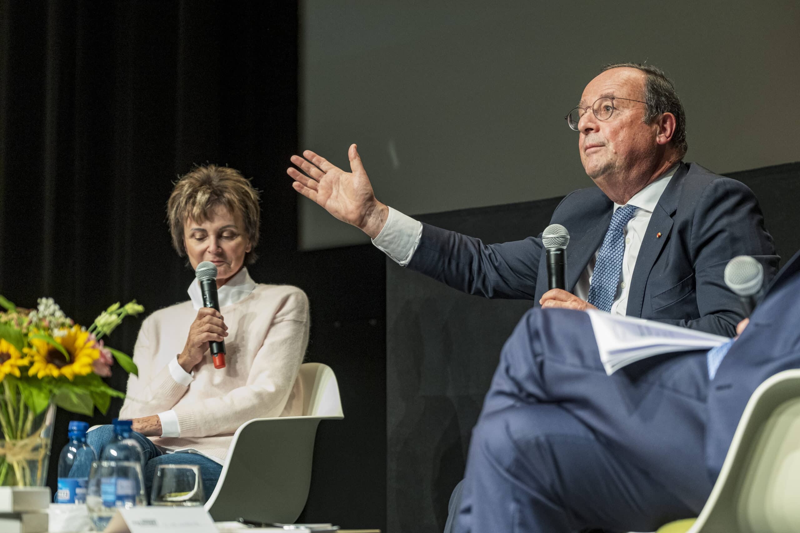 M. Calmy-Rey et F. Hollande (2021)