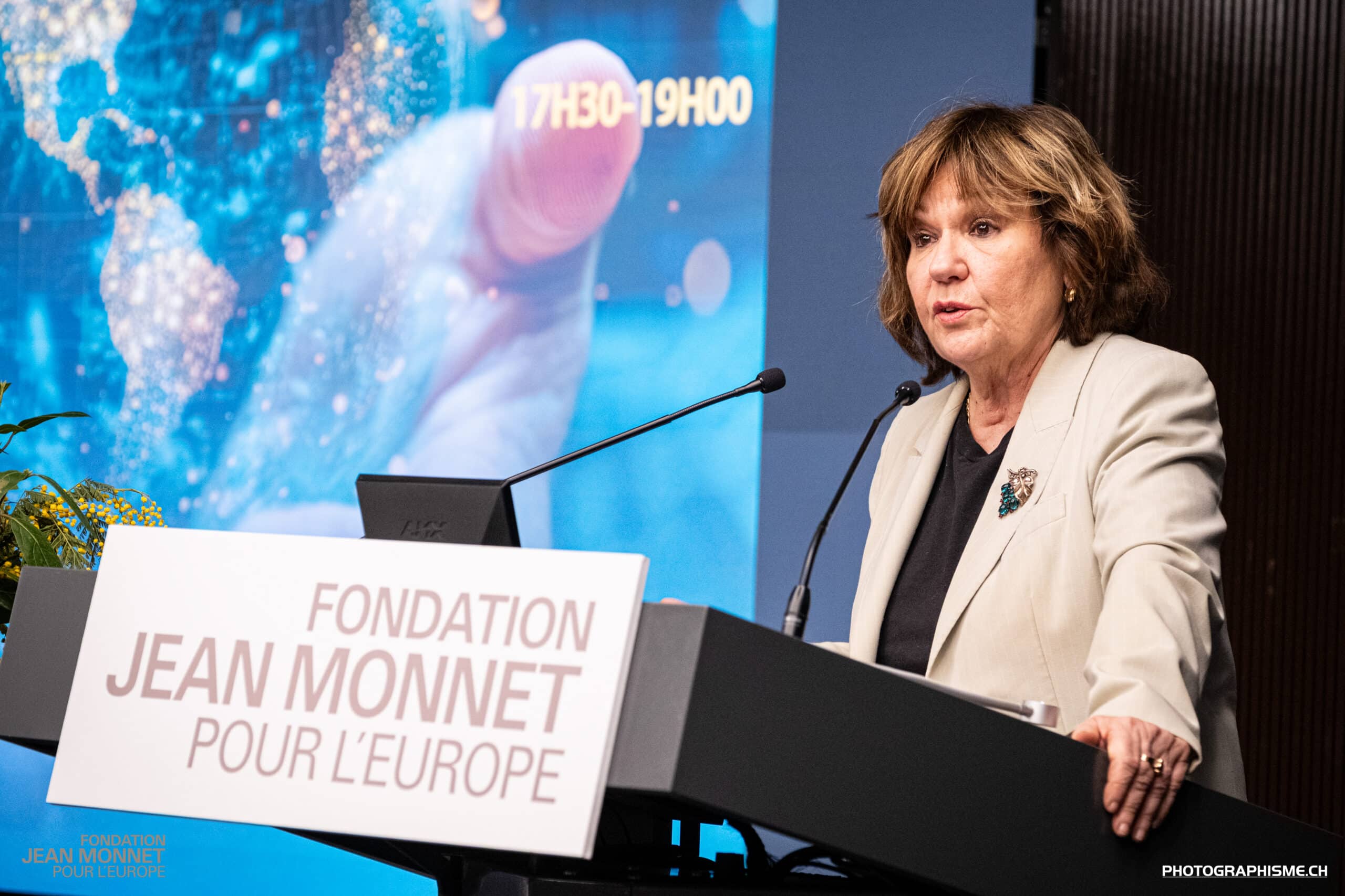 Notre monde en question : ruptures et avenir (2025)