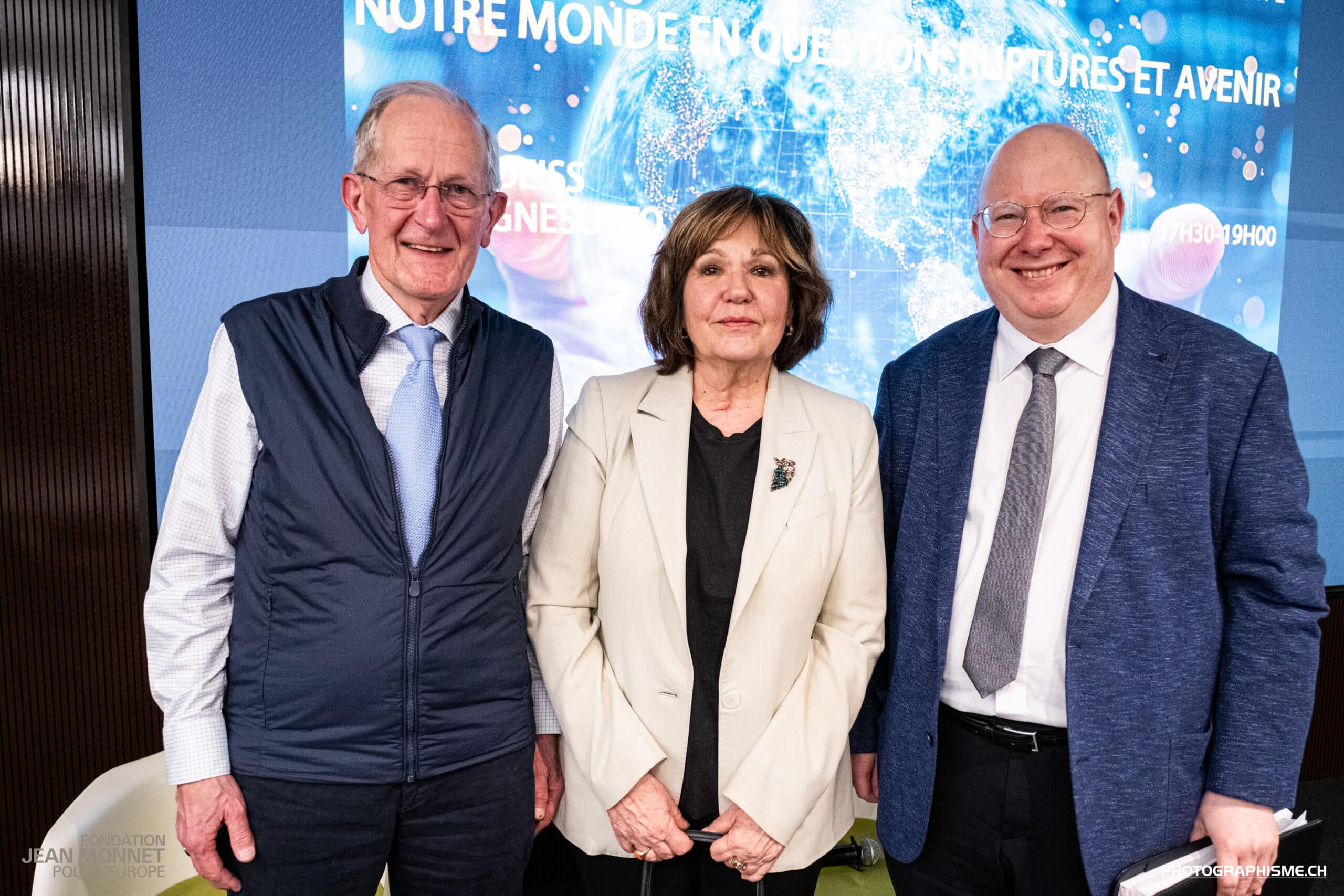Notre monde en question : ruptures et avenir (2025)