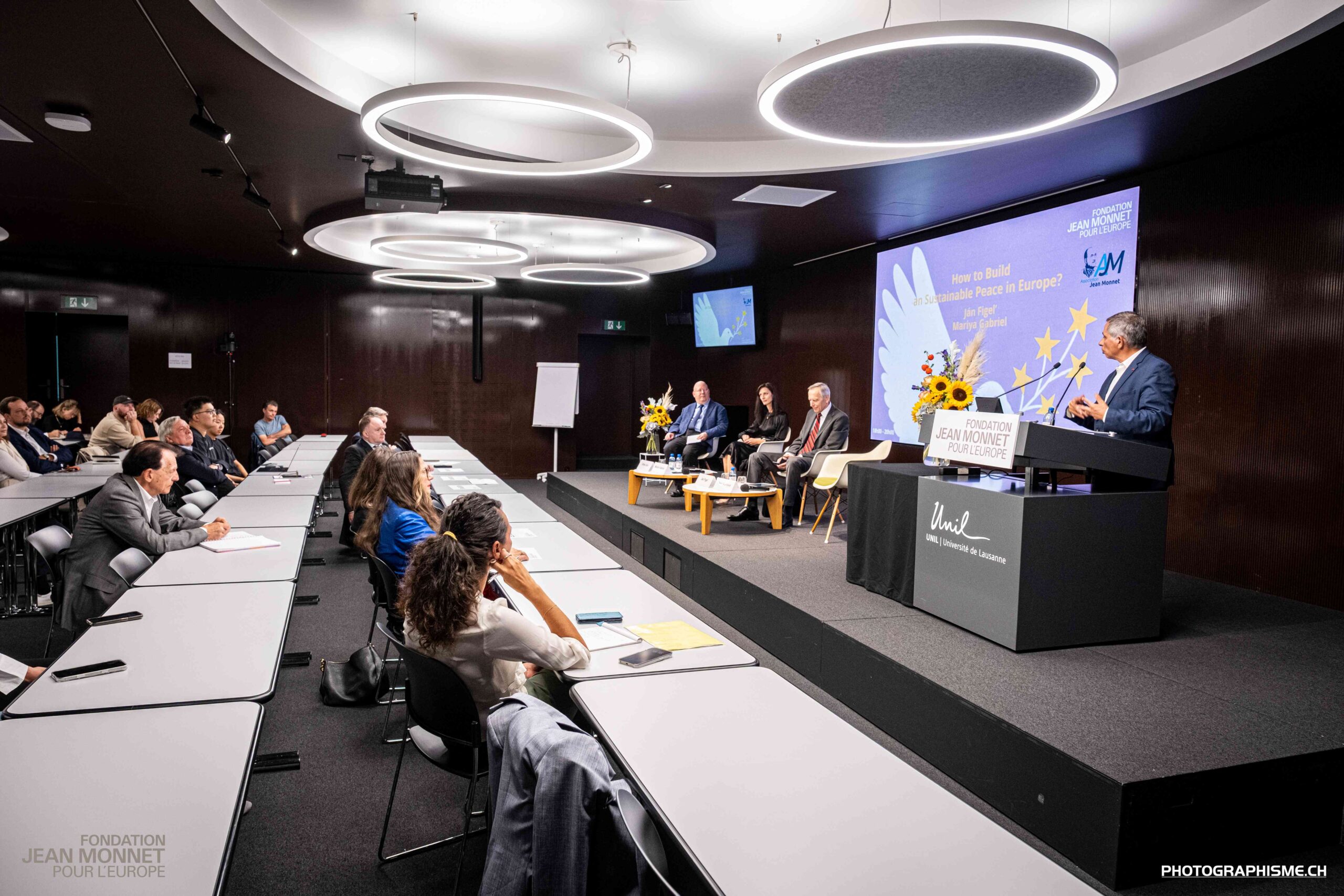 How to Build a Sustainable Peace in Europe? (2025)