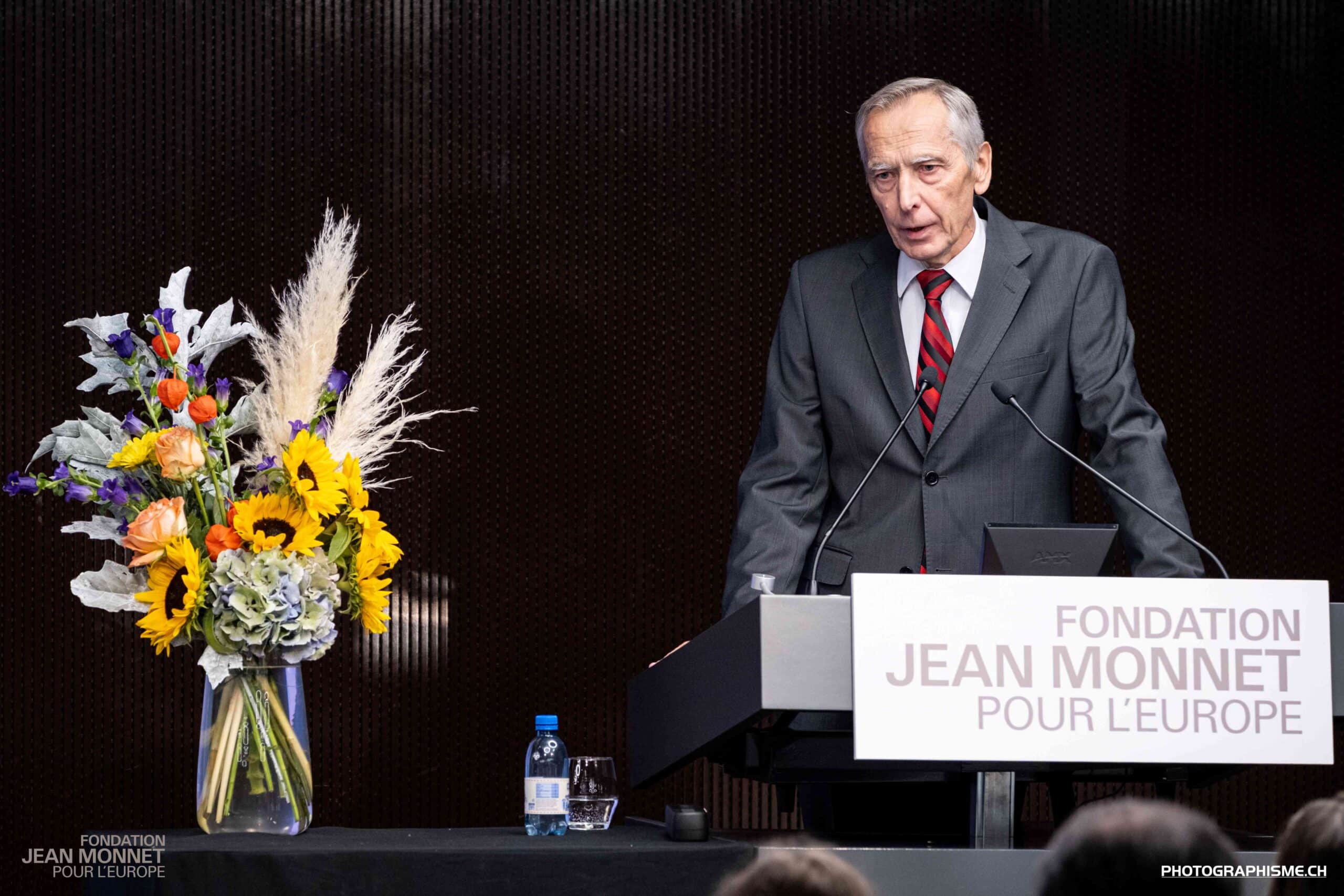 How to Build a Sustainable Peace in Europe? (2025)